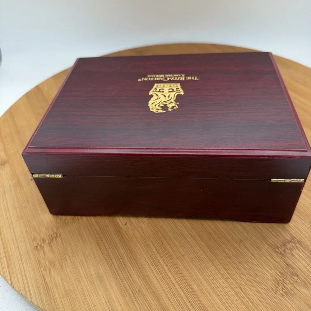 Vtg Ritz Carlton Wooden Presentation Gift Box Rancho Mirage Mahogany Satin Blue
